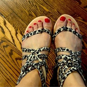 material flat sandals